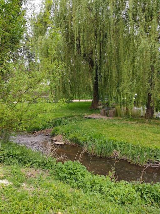 Вілла Le Calme A La Source Brechamps Екстер'єр фото